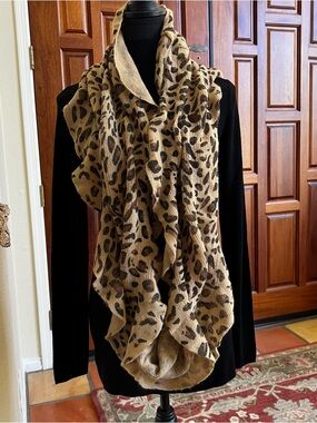 Leopard Print Infinity Scarf in Tan and Black